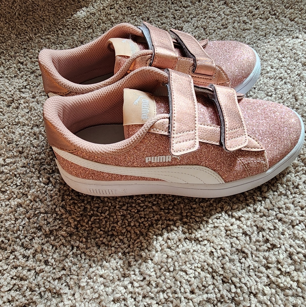 Puma girls shoes with glitter